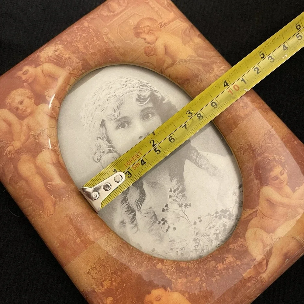 Vintage Studio Nova Ceramic Cherub Picture Frame Rectangular Oval‎ Opening Easel